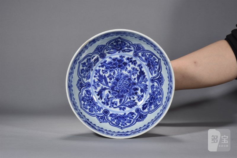 清康熙 青花莲瓣花卉纹大碗 - 图4